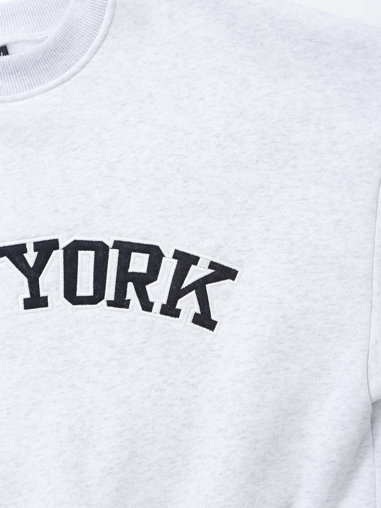 Crew Neckline New York Sweatshirt