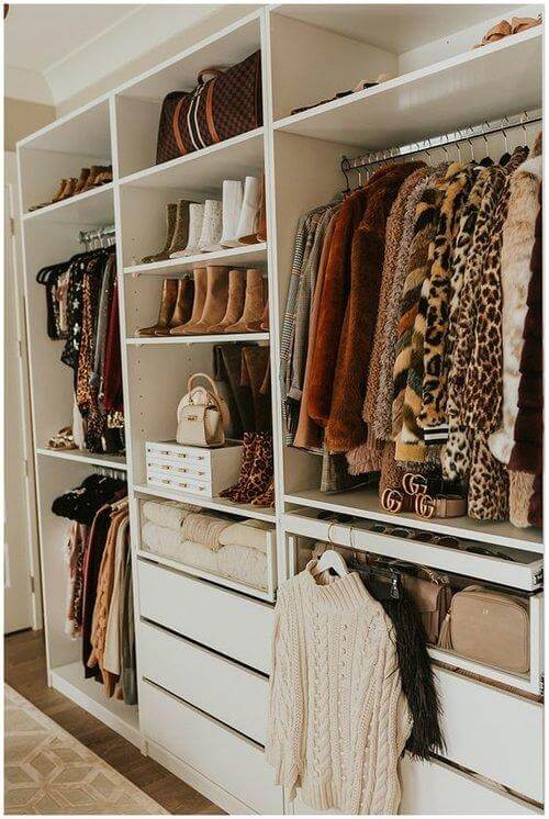 Tips on keeping your closet organized