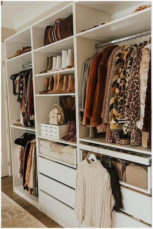  Tips on keeping your closet organized