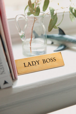  7 Steps to Nailing the #GirlBoss Look